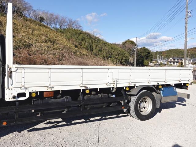 三菱ふそうファイター平ボディ増トン（6t・8t）[写真09]