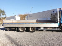 UDトラックスコンドル平ボディ増トン（6t・8t）[写真12]