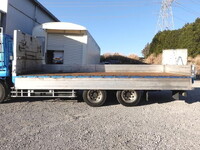 UDトラックスコンドル平ボディ増トン（6t・8t）[写真13]