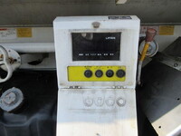 いすゞフォワードタンク車（タンクローリー）中型（4t）[写真21]