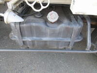 いすゞフォワードタンク車（タンクローリー）中型（4t）[写真29]