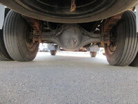 いすゞフォワードタンク車（タンクローリー）中型（4t）[写真32]