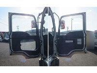 いすゞフォワードタンク車（タンクローリー）中型（4t）[写真35]