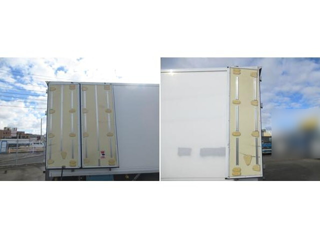 いすゞフォワード冷凍車（冷蔵車）中型（4t）[写真11]