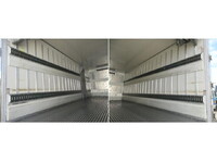 いすゞフォワード冷凍車（冷蔵車）中型（4t）[写真18]