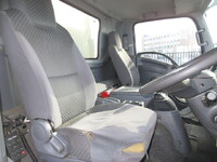 いすゞフォワード冷凍車（冷蔵車）中型（4t）[写真29]