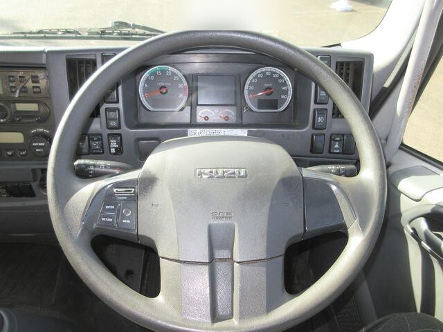 いすゞフォワード冷凍車（冷蔵車）中型（4t）[写真32]