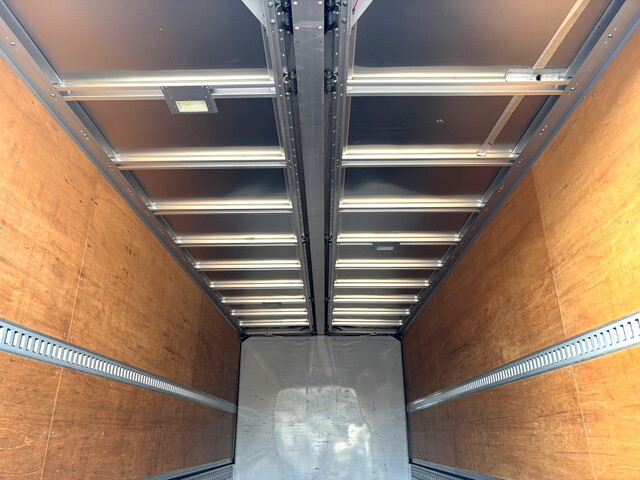 日野レンジャーアルミウイング中型（4t）[写真11]