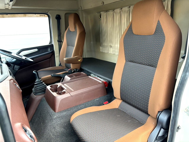 日野レンジャーアルミウイング中型（4t）[写真32]