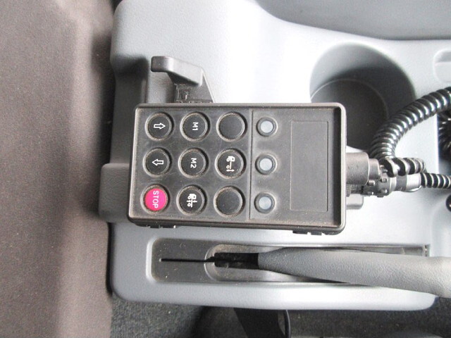 三菱ふそうファイターアルミウイング中型（4t）[写真15]