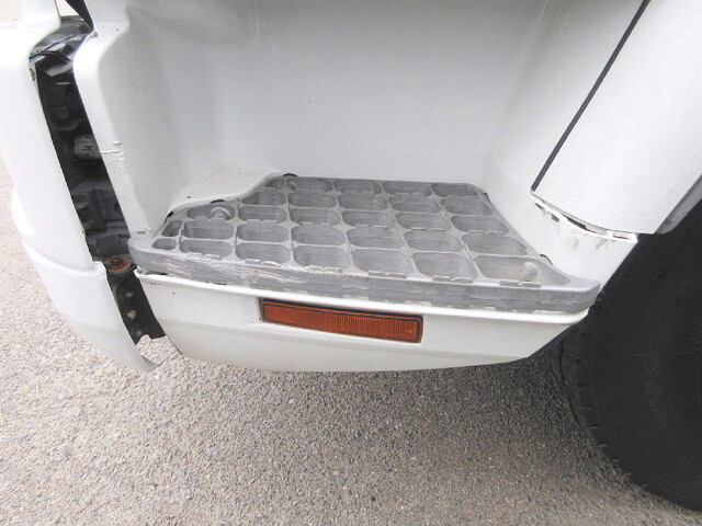 三菱ふそうファイターアルミウイング中型（4t）[写真16]