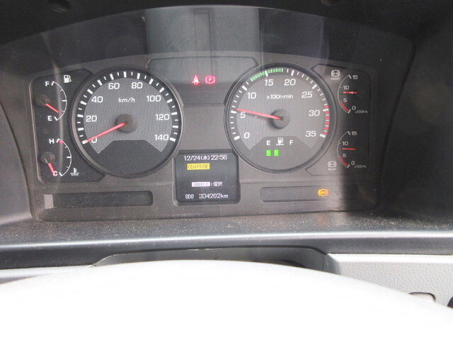 三菱ふそうファイターアルミウイング中型（4t）[写真23]