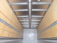 三菱ふそうファイターアルミウイング中型（4t）[写真07]