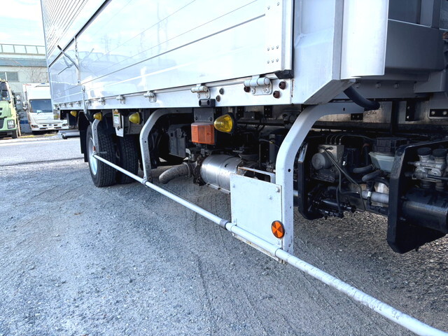 日野レンジャーアルミウイング中型（4t）[写真16]