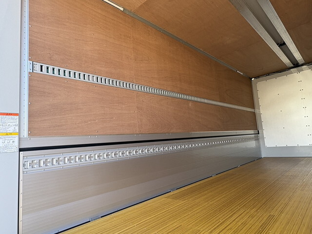 日野レンジャーアルミウイング中型（4t）[写真13]