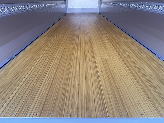 日野レンジャーアルミウイング中型（4t）[写真15]