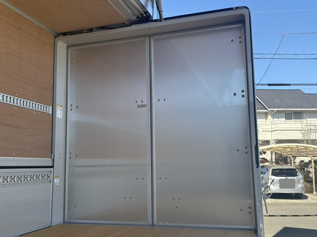 日野レンジャーアルミウイング中型（4t）[写真18]