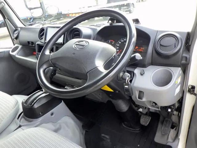 日野デュトロルートバン小型（2t・3t）[写真19]