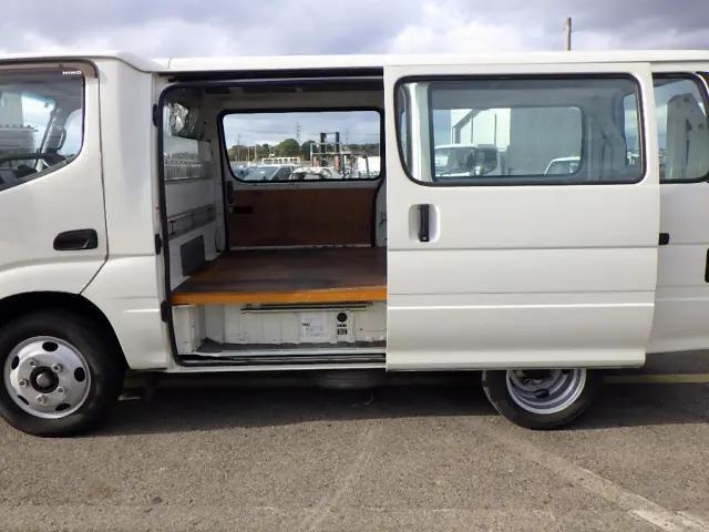 日野デュトロルートバン小型（2t・3t）[写真30]