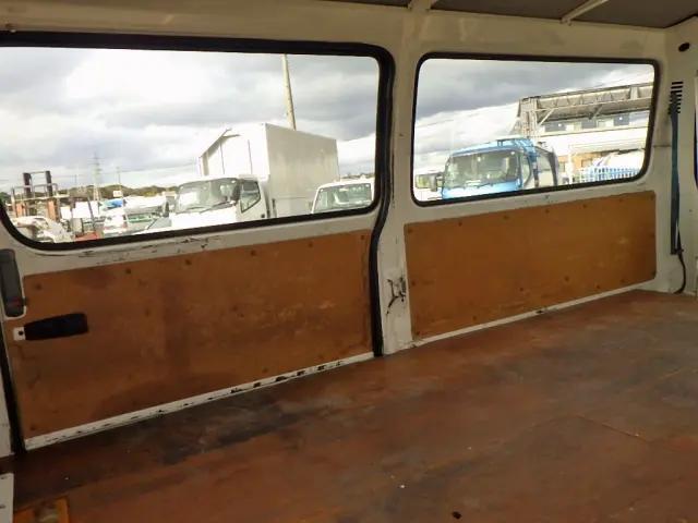 日野デュトロルートバン小型（2t・3t）[写真33]