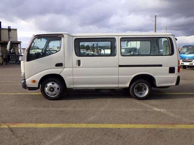 日野デュトロルートバン小型（2t・3t）[写真05]