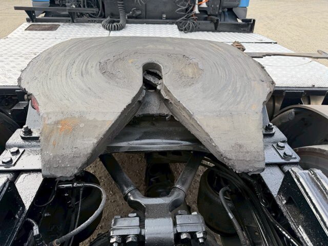 三菱ふそうスーパーグレートトレーラーヘッド（トラクターヘッド）大型（10t）[写真16]