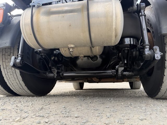 三菱ふそうスーパーグレートトレーラーヘッド（トラクターヘッド）大型（10t）[写真17]