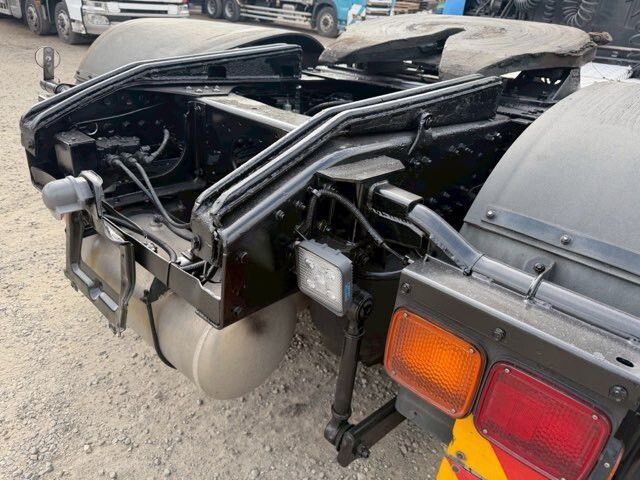 三菱ふそうスーパーグレートトレーラーヘッド（トラクターヘッド）大型（10t）[写真19]