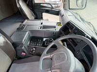 三菱ふそうスーパーグレートトレーラーヘッド（トラクターヘッド）大型（10t）[写真30]