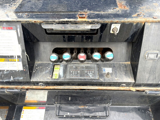 日野デュトロ高所作業車小型（2t・3t）[写真12]