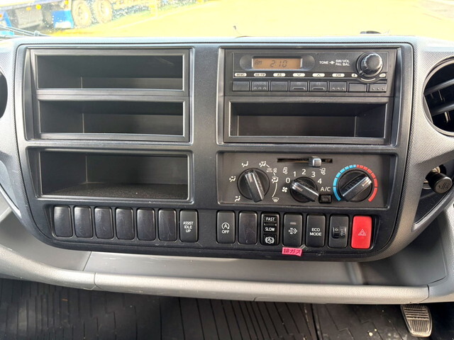 日野デュトロ高所作業車小型（2t・3t）[写真38]