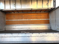 いすゞフォワードアルミウイング中型（4t）[写真12]