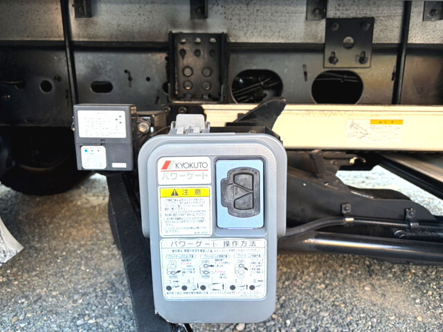 いすゞフォワードアルミウイング中型（4t）[写真19]