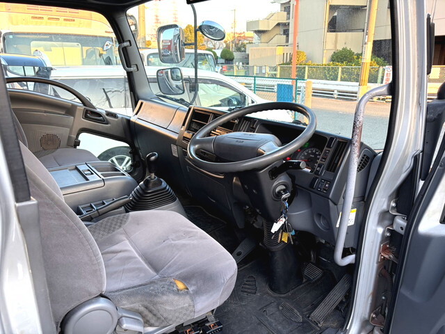 いすゞフォワードアルミウイング中型（4t）[写真27]