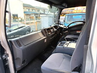 いすゞフォワードアルミウイング中型（4t）[写真30]