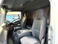 いすゞフォワードアルミウイング中型（4t）[写真31]