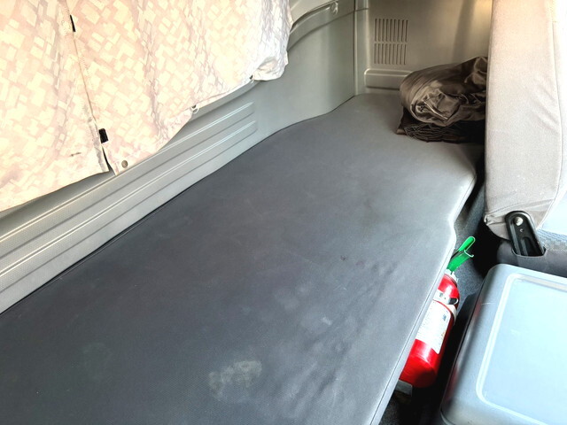 いすゞフォワードアルミウイング中型（4t）[写真34]