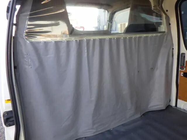 トヨタトヨエースルートバン小型（2t・3t）[写真13]
