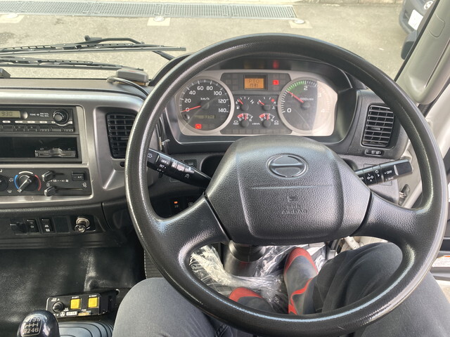 日野レンジャーダンプ中型（4t）[写真10]