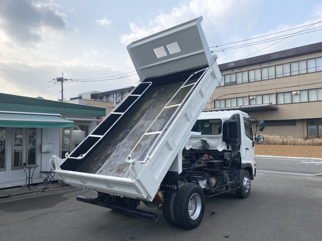 日野レンジャーダンプ中型（4t）[写真04]