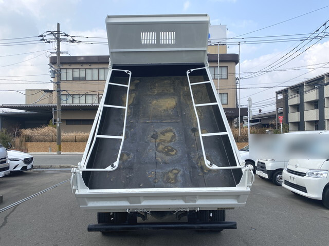 日野レンジャーダンプ中型（4t）[写真05]