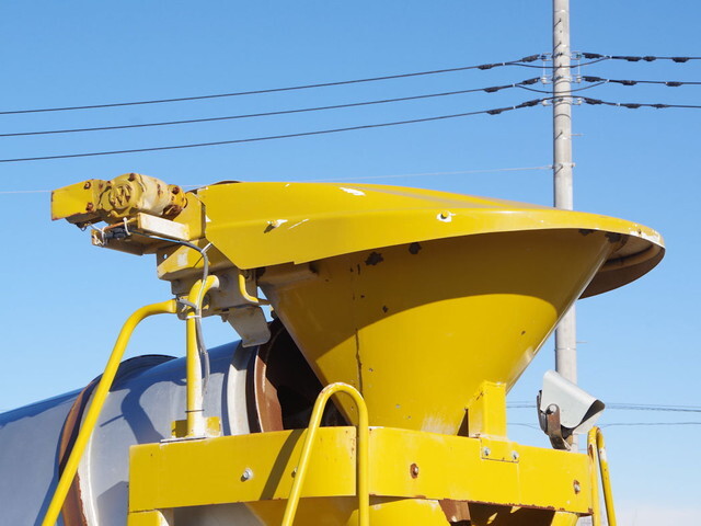 いすゞエルフミキサー車（コンクリートミキサー）小型（2t・3t）[写真13]