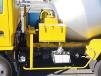 いすゞエルフミキサー車（コンクリートミキサー）小型（2t・3t）[写真17]