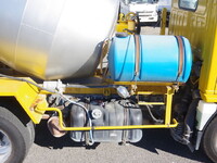 いすゞエルフミキサー車（コンクリートミキサー）小型（2t・3t）[写真18]