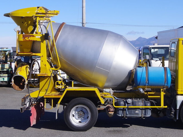 いすゞエルフミキサー車（コンクリートミキサー）小型（2t・3t）[写真19]