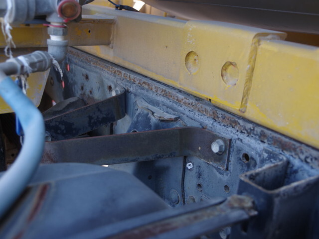 いすゞエルフミキサー車（コンクリートミキサー）小型（2t・3t）[写真06]