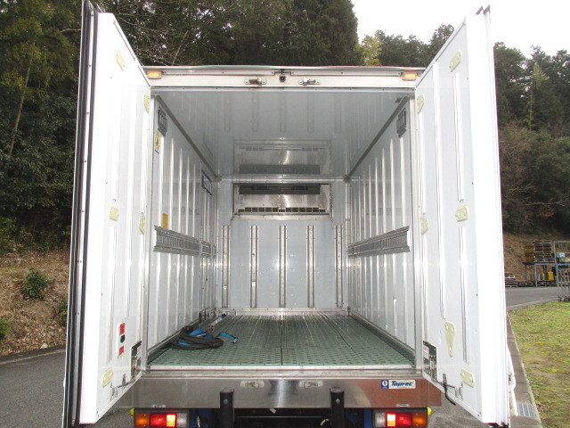 三菱ふそうキャンター冷凍車（冷蔵車）小型（2t・3t）[写真11]