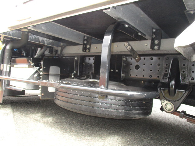 三菱ふそうキャンター冷凍車（冷蔵車）小型（2t・3t）[写真14]