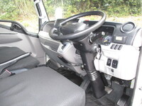 三菱ふそうキャンター冷凍車（冷蔵車）小型（2t・3t）[写真24]