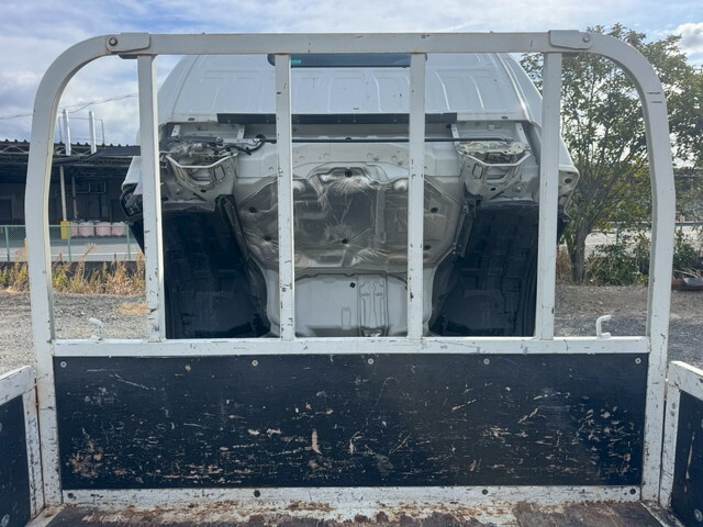 いすゞエルフ平ボディ小型（2t・3t）[写真15]